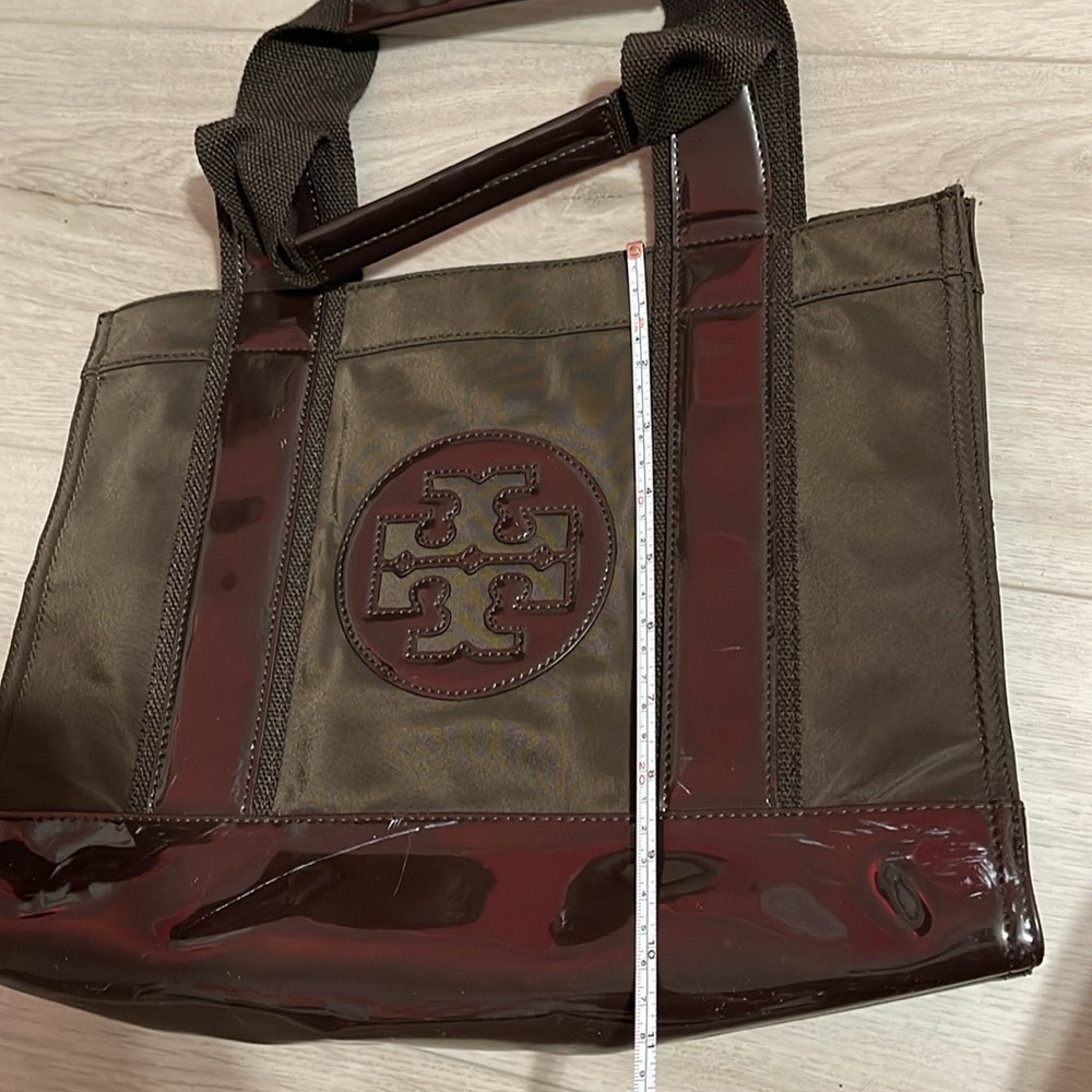 Tory Burch purse - Picture 9 of 12